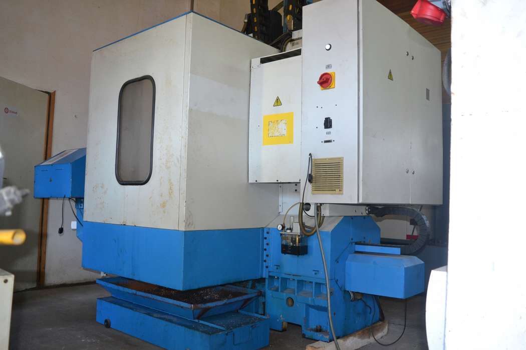 Pionowe centrum obróbcze AVIA 750